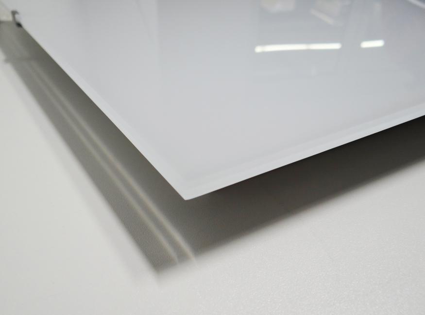Carboglas-weiss-Detail-875